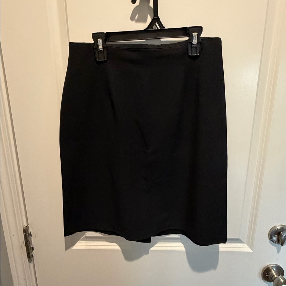 Sophisticated Black Pencil Skirt